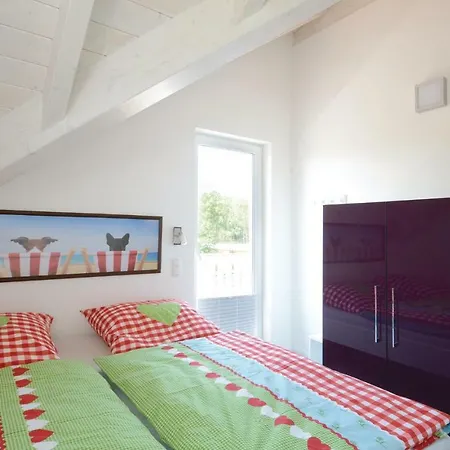 Holiday home Seerose 8 *